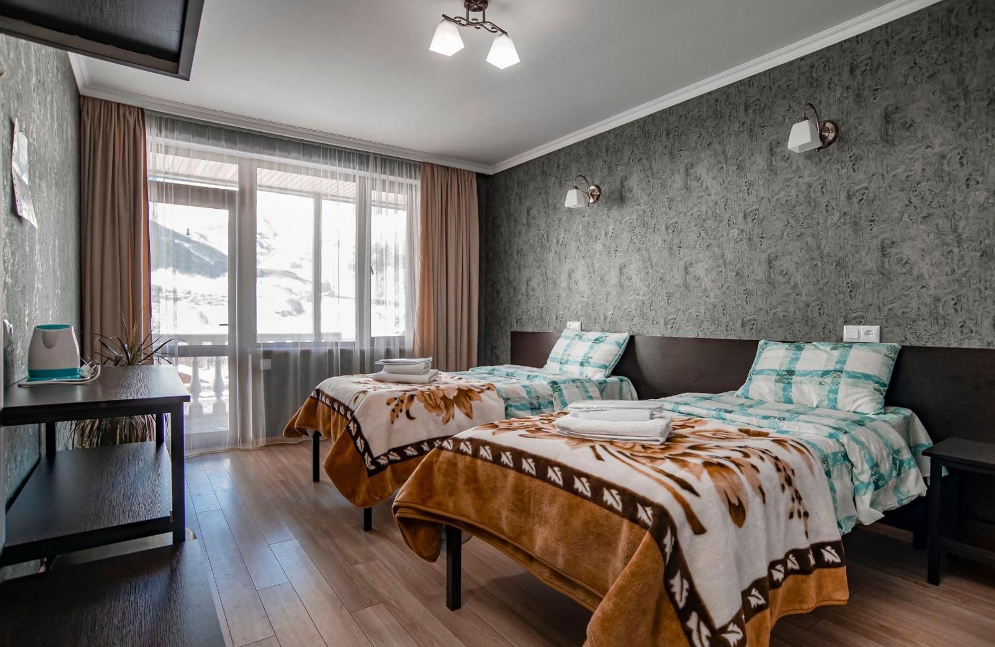 Roza Guesthouse 卡兹贝吉 外观 照片