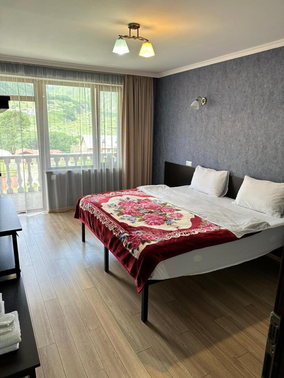 Roza Guesthouse 卡兹贝吉 外观 照片